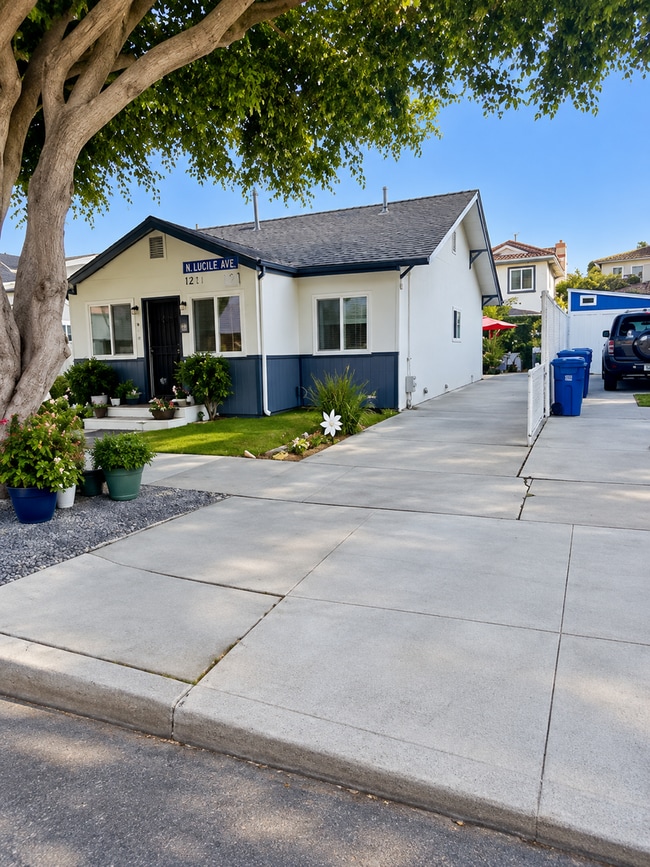 Building Photo - 416 N Gertruda Ave