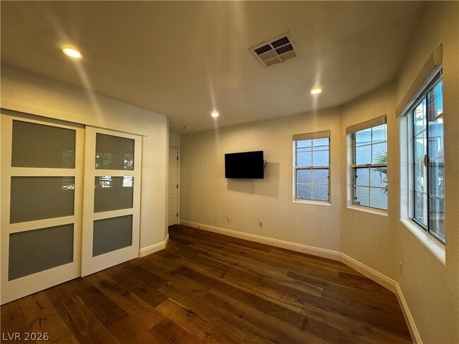 Building Photo - 956 Puerta Del Sol Dr