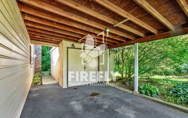 Building Photo - Charming Ranch Home in Hempfield School Di...