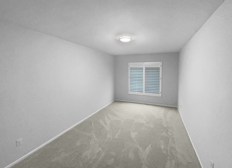 Building Photo - 758 Hillview St