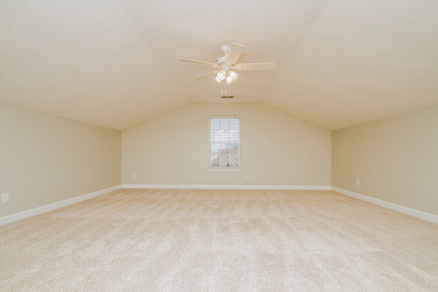 Building Photo - 1031 Lowrey Pl