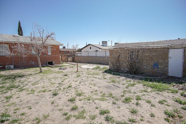 Building Photo - 1309 Chadbourne St