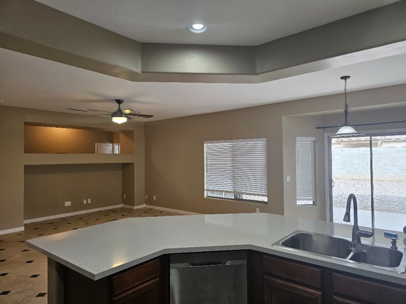 Building Photo - 5623 S 54th Dr