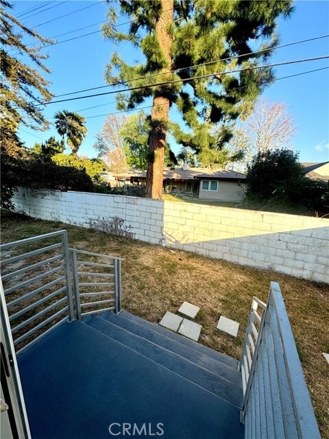 Building Photo - 9318 Encino Ave