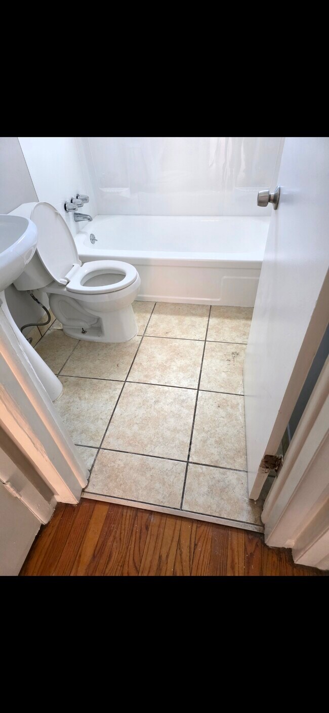 Building Photo - 20766 Ehlert Ave