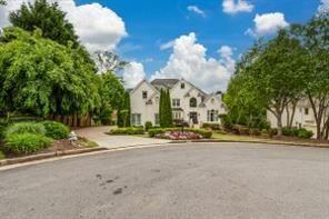 Building Photo - 675 Falls Lake Dr