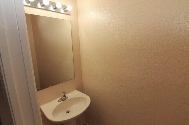 Building Photo - 21211 NW 14th Pl