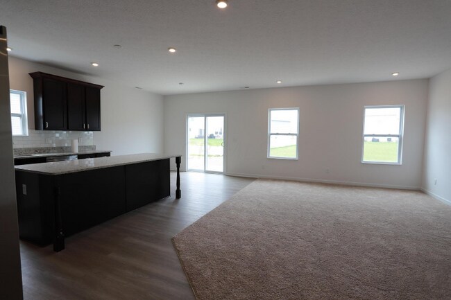 Building Photo - 464 Rochdale Run