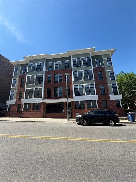 Building Photo - 299 Dudley St