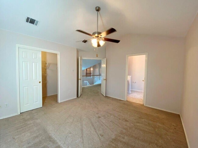 Building Photo - 145 Strawn