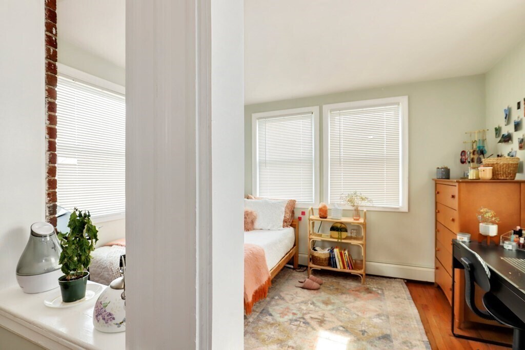 Building Photo - 61 Algonquin Rd