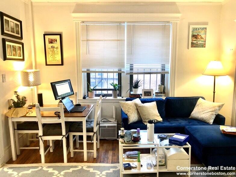 Building Photo - 1111 Boylston St