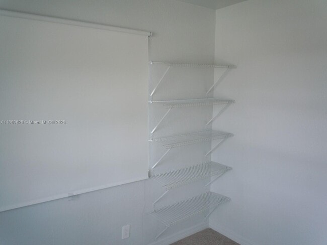 Building Photo - 2124 Taylor St