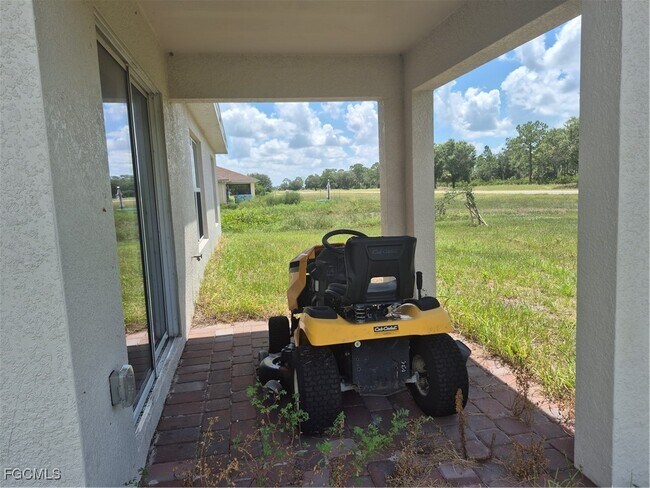 Building Photo - 7045 Brazil Cir
