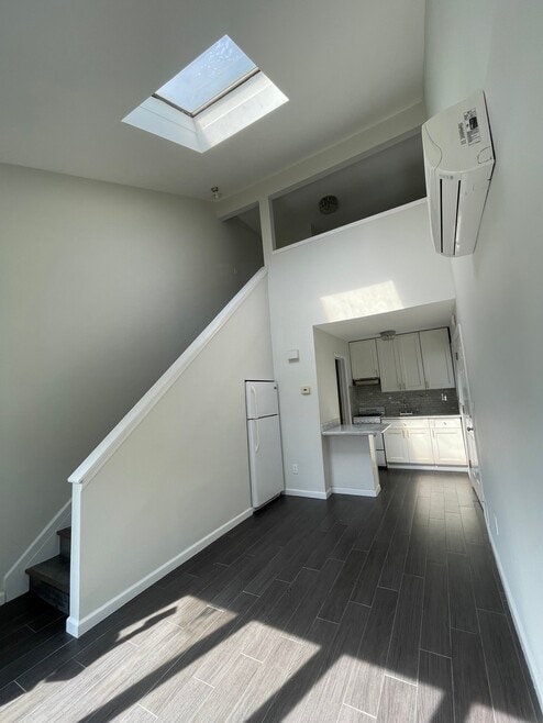 Building Photo - 55 Cebra Ave