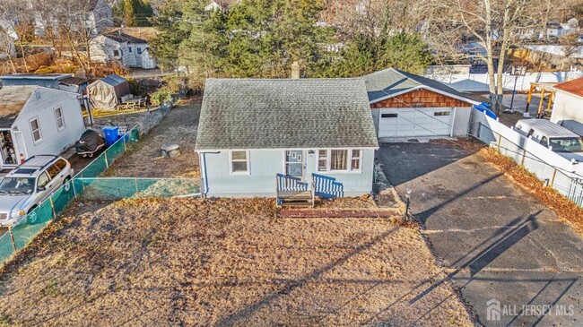 Building Photo - 1283 Englishtown Rd