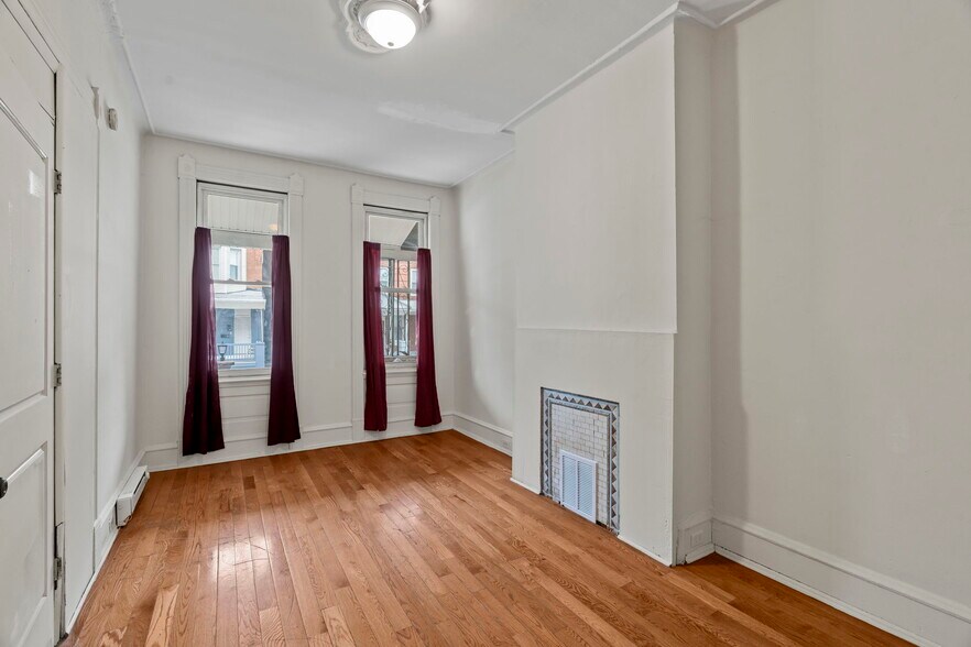 Building Photo - 3727 N 16th St