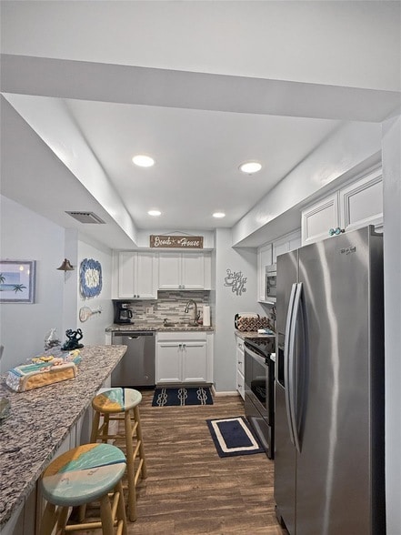 Building Photo - 525 N Ocean Blvd