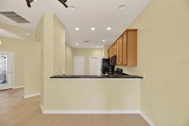 Building Photo - 5845 Sunset Falls Dr