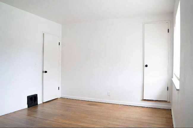 Building Photo - 1331 Le Mar Dr