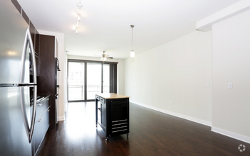 Building Photo - 708 W Wayman St