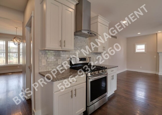 Building Photo - JUST REDUCED!!  Stunning 4 bedroom 2.5 bat...