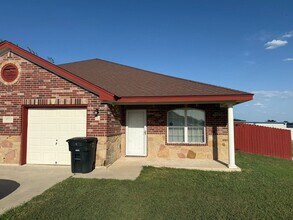 Building Photo - 4100 Elms Run Cir