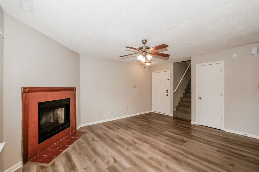 Building Photo - 4362 Fullwood Ct
