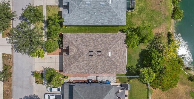 Building Photo - 1915 Fruitridge St