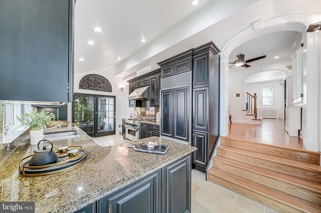 Building Photo - 4817 Chevy Chase Blvd