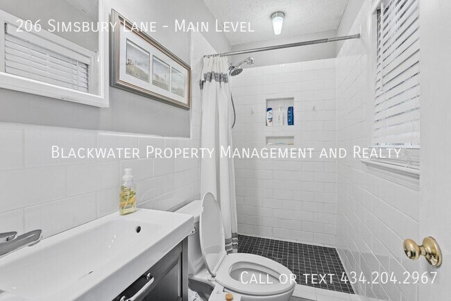Building Photo - 206 Simsbury Ln