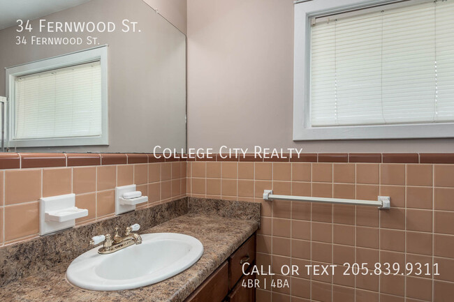 Building Photo - 34 Fernwood St