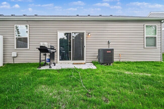 Building Photo - 2468 Houston Rd