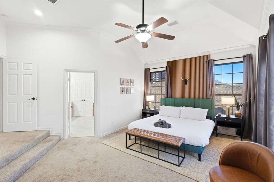 Building Photo - 5717 Christy Ln