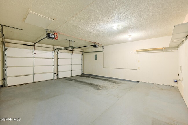 Building Photo - 10724 Onyxstone St