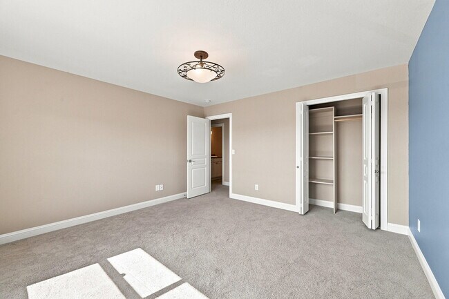 Building Photo - $2,745.95, 4 bed, 3.5 bath, located in Colorado Springs with Central AC