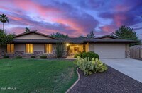 Building Photo - 15849 N 49th Pl