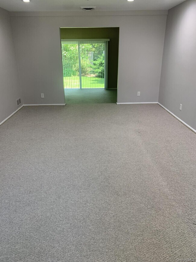 Building Photo - 220 Jackson Pl