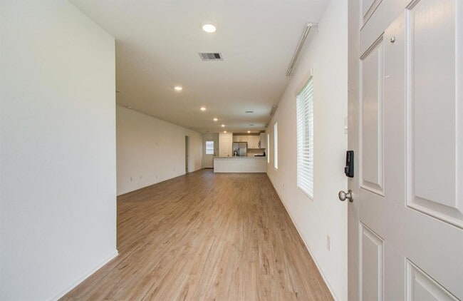 Building Photo - 10910 Bright Beacon Dr