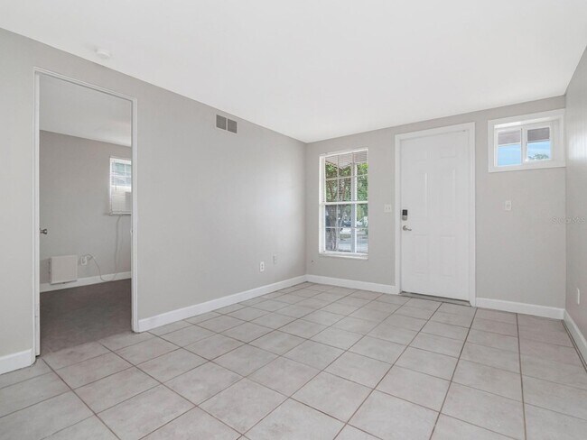 Building Photo - 104 Karde Ln