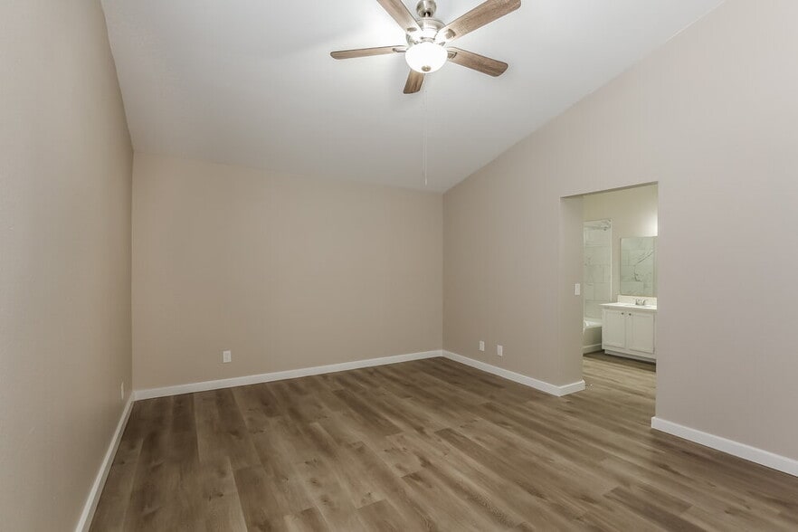 Building Photo - 5908 Cherry Falls Ct