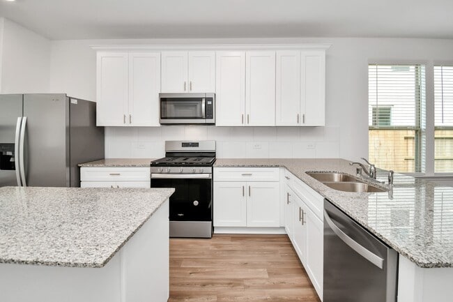 Building Photo - 16150 Elbridge Ct