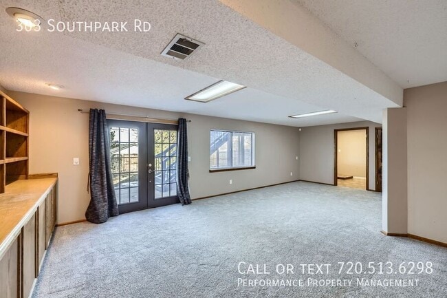 Building Photo - 303 Southpark Rd