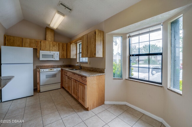 Building Photo - 26 Arbor Lake Park