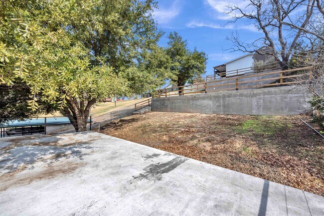 Building Photo - 345 Co Rd 136C