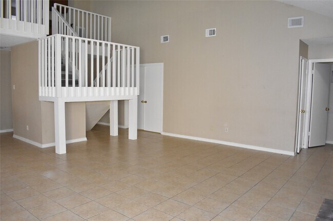 Building Photo - 8903 Kalewood Dr