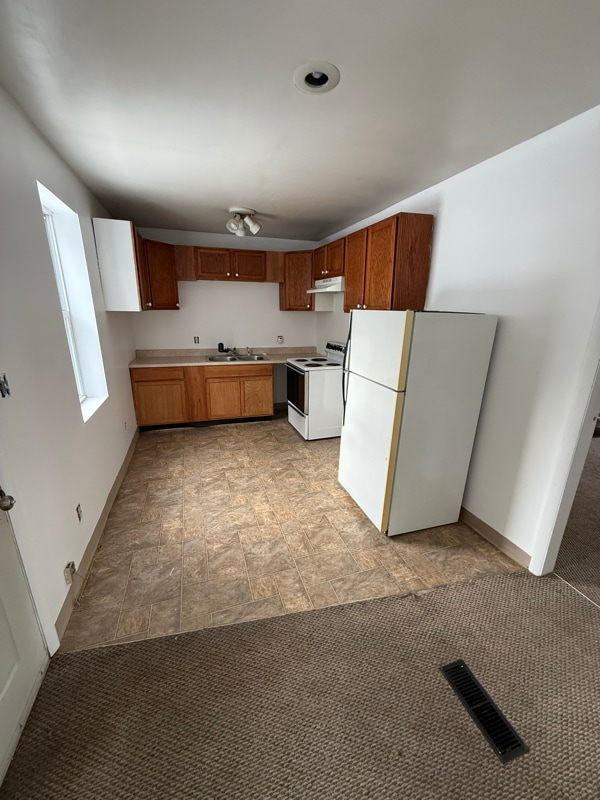 Building Photo - 823 PA-307