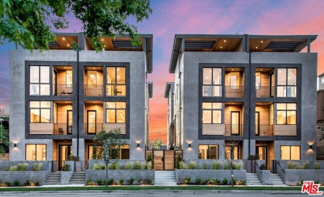 Building Photo - 4429 Tujunga Ave