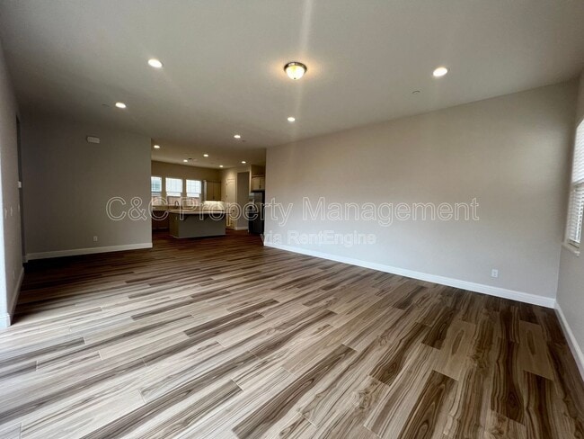 Building Photo - 3002 Pinnacles Wy