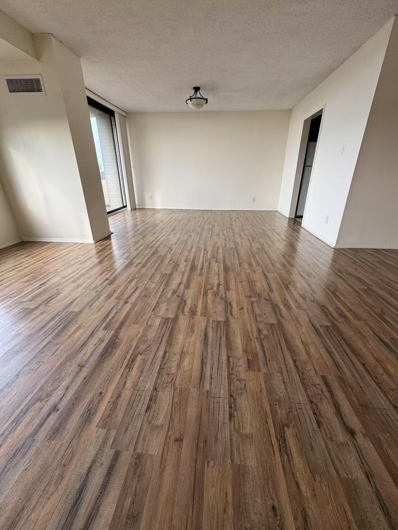 Living Room - 5225 Pooks Hill Rd